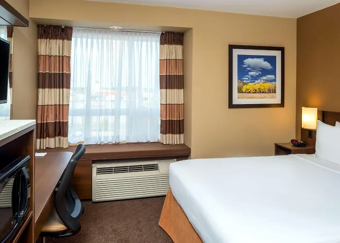 Microtel Inn & Suites By Wyndham Red Deer
