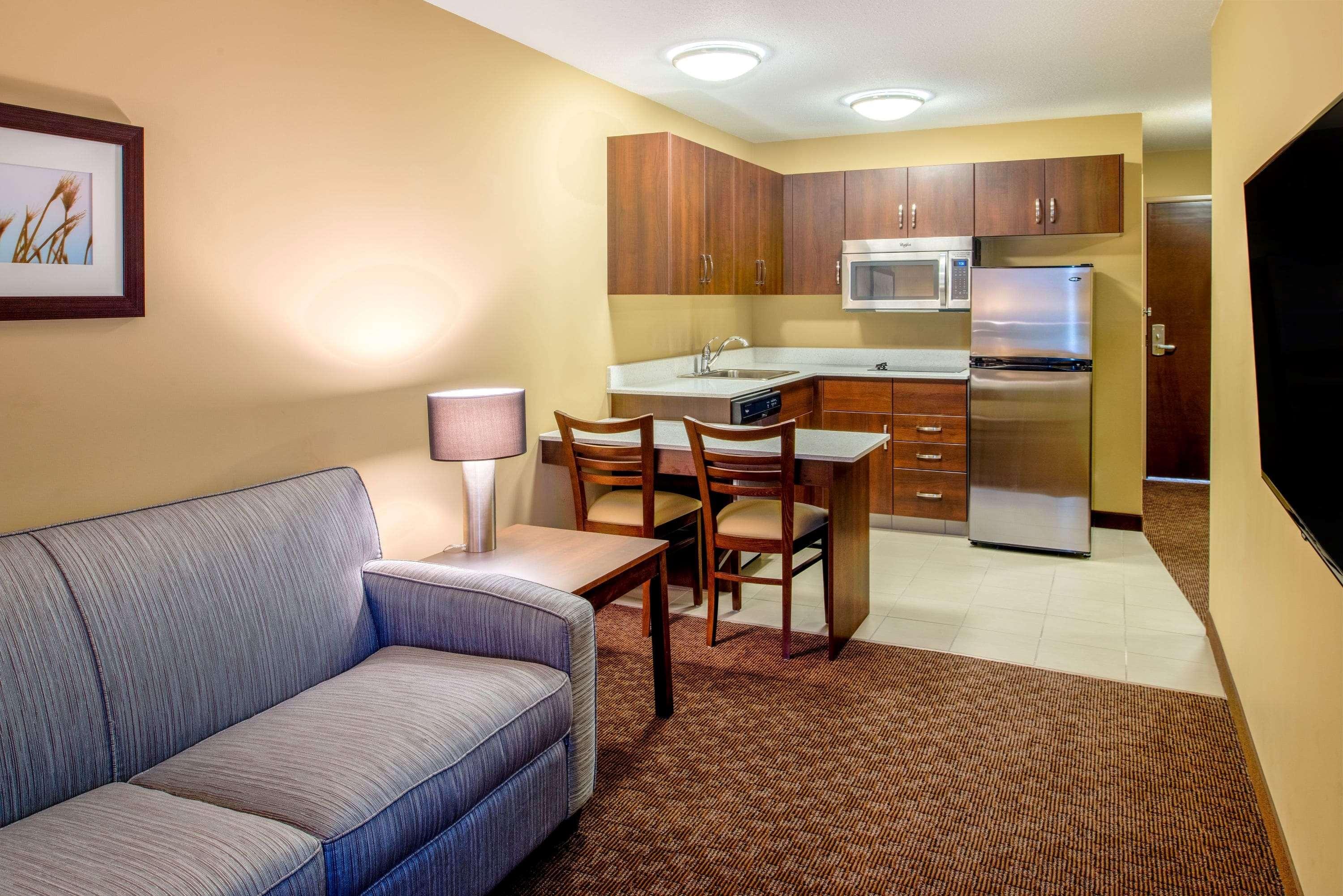 Microtel & By Wyndham Red Deer 3* Penhold