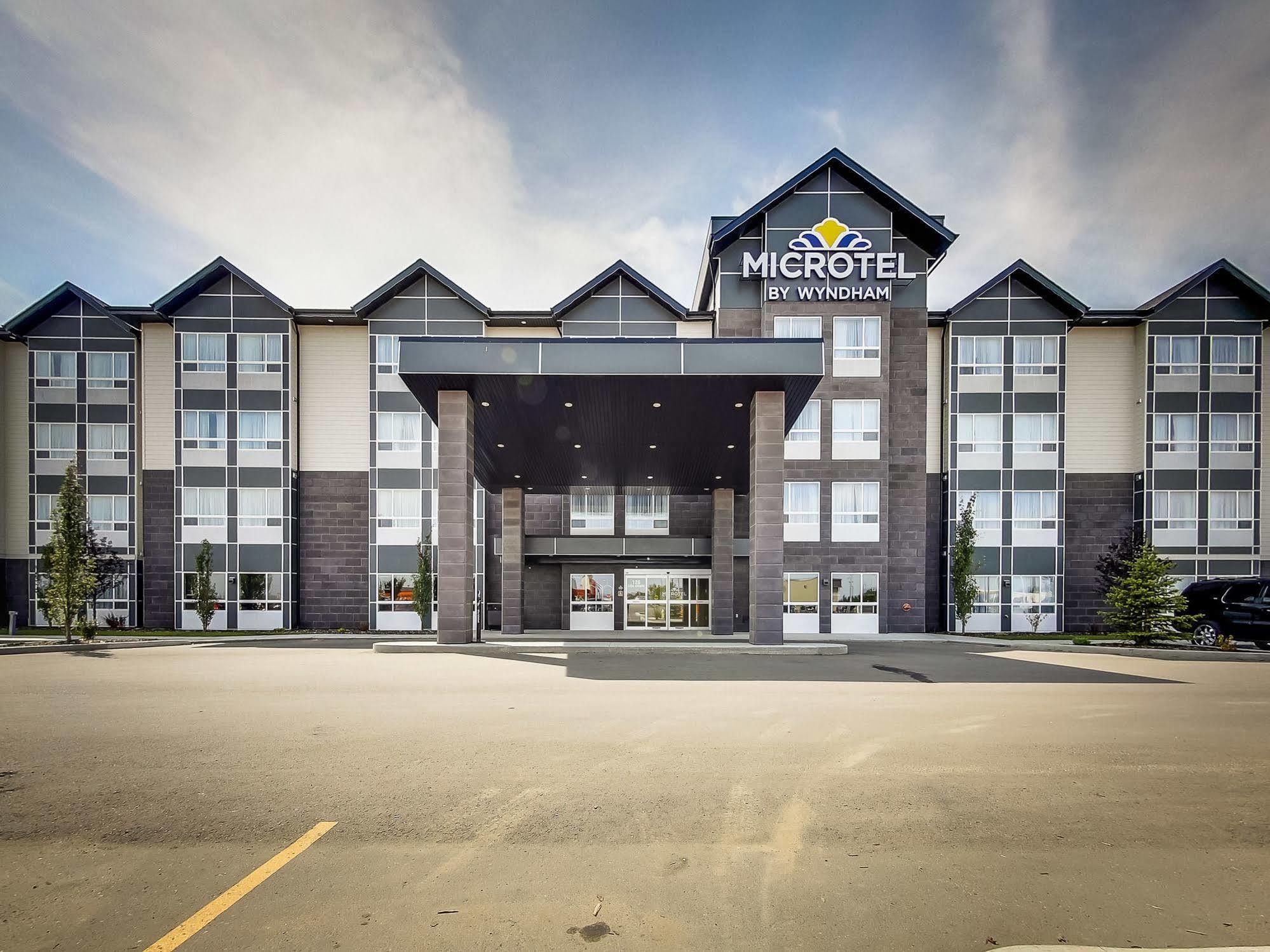 Microtel & By Wyndham Red Deer